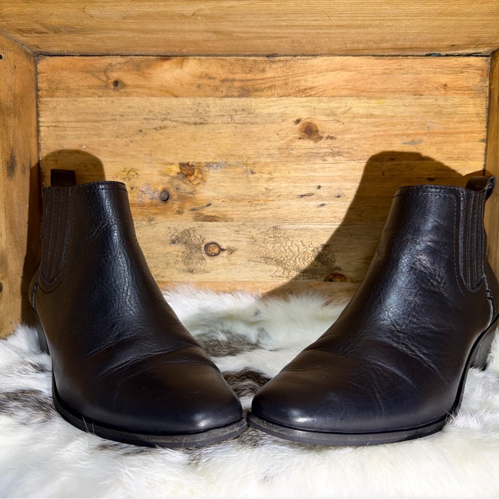 Lucky Brand Sleek Black Ankle Booties - Picture 3 of 10